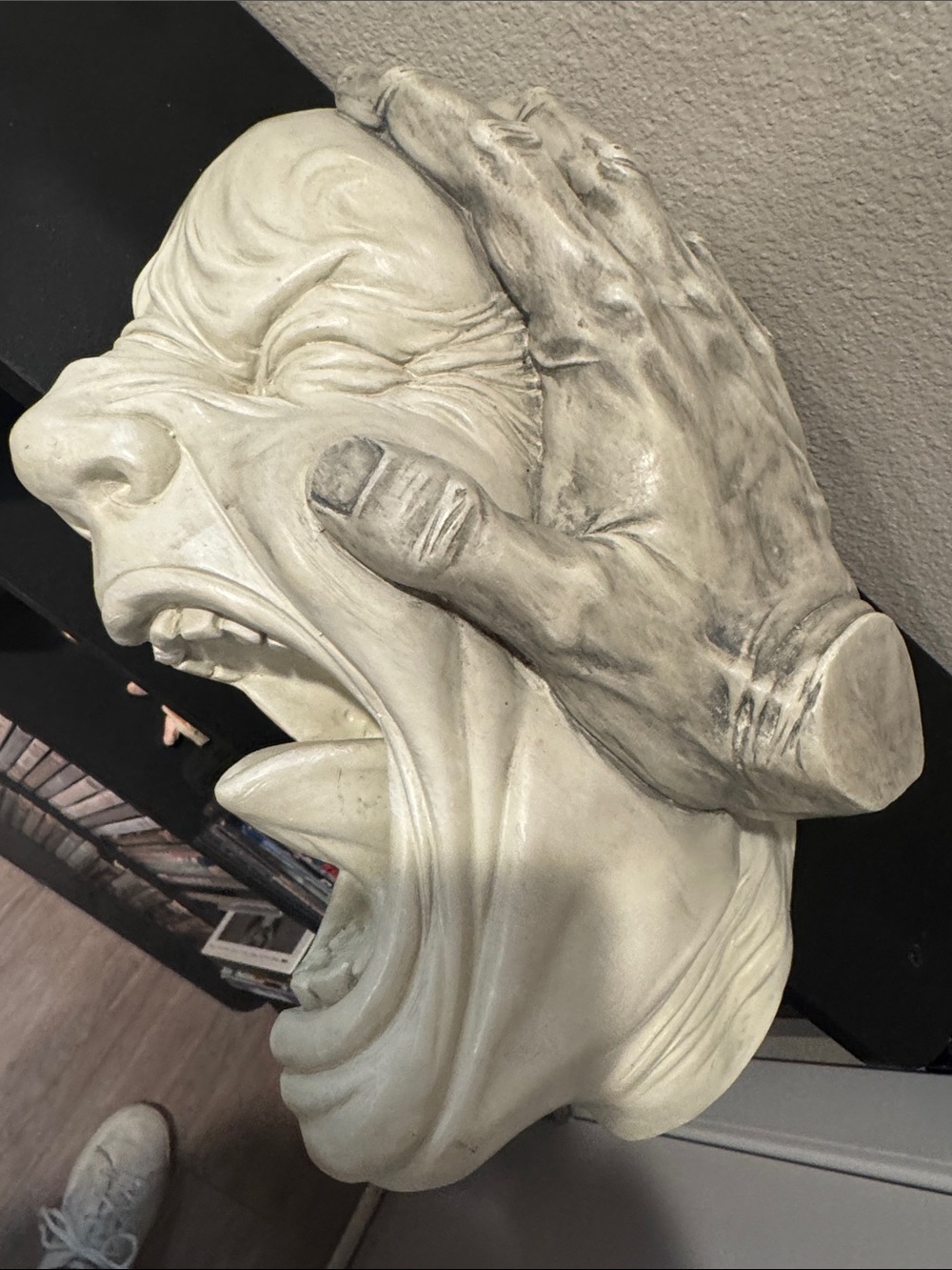 Expressive Scream Wall Sculpture in Ivory and Distressed Gray